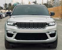 2022 Jeep Grand Cherokee Summit