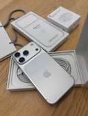 iphone 17Pro  Max  2 to sim physique