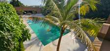 A vendre : Maison 5 chambres. 500m2 sur 2900m2 de terrain.