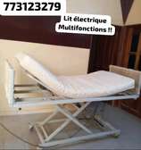 Lit médicalisé électrique