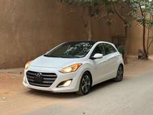 Hyundai Elantra GT 2017 venant