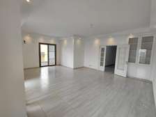 POINT E : Appartement à louer – 3 chambres – 2HM