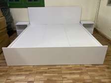 Lit et 2 commodes blanc