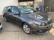 Peugeot 308 diesel automatique année 2018