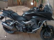 Honda 800 cross runner