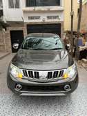 Location Mitsubishi L200