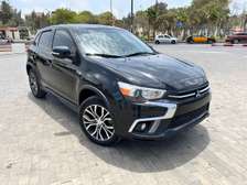 MITSUBISHI OUTLANDER SE