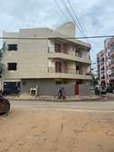 Immeuble R+2 Djily Mbaye