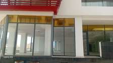 Location show room 1600m2 - vdn liberté 6 extension