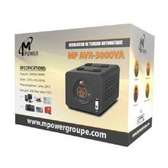 M Power AVR-1000VA/600 régulateur automatique 3000VA noir