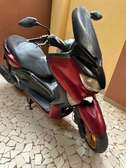 Moto Xmax 125
