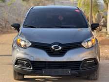 RENAULT QM3 2017