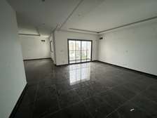 Bureau 5 pièces accessible-ascenseur-Parking