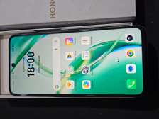 Honor smart 200 / 256GB 8GB ram