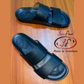 Chaussure sandale à semelle orthopédique en cuir