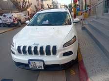 Jeep Cherokee 4x4  Fulĺ option à louer