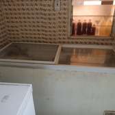 Congélateur vitrine 700L très bon état