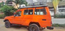 TOYOTA HZJ78 ANNEE 2013 180 000KMS