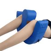 Coussin orthopédique entrejambe mousse mémoire bleu
