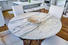 TABLES EN MARBRES