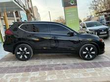 Avante Nissane rogue sv 2017 automatique ésance venat