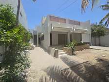 Villa F7 R+7 à Sotrac Mermoz