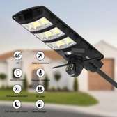 LAMPADAIRE SOLAIRE AVEC CAMERA EN WIFI ET 4G