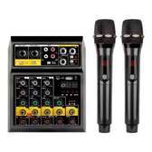 Table de mixage professionnelle avec 2 microphones
