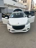 Belle Peugeot 208 2017 venant echanger possible