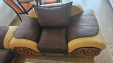 Magnifique salon marron beige avec sa table basse