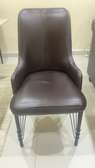 Chaise en cuir