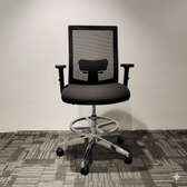Chaise de bureaux haute noire maille respirante