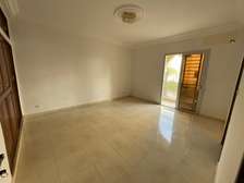 À Vendre – Villa R+1 aux Mamelles (Cité Cheikh Amar)