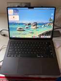 MacBook Pro M4Pro 48Go ram avec disk 1To