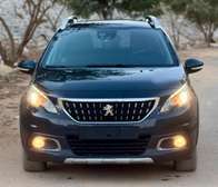 Peugeot 2008 année 2018 diesel automatique