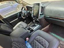 TOYOTA LAND CRUISER V6 2012