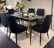 TABLE A MANGER VIP NOIR AVEC 6 CHAISES