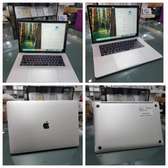 Macbook pro 2019 Core i7 4Go graphique
