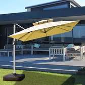 Parasol déporté /parasol banane