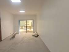 Plateau de bureau lumineux à Mermoz en face de la VDN