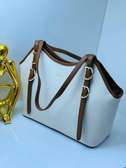 Sac à main cuir blanc cassé bandoulière réglable