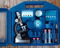 Microscope