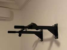 Barre fixe multifonctions