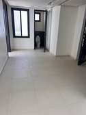 Grand apt F5 tout neuf à Ngor virage