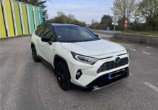 Toyota RAV4 Hybride Blanc SUV 2021 Économique