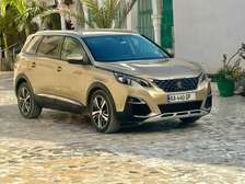 Peugeot 5008  7place