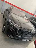 Audi Q8 2025