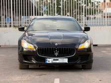 Maserati Quattroporte Noir Berline Sportive Jantes Noires