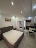 Chambre avec toilette + balcon à louer – Mermoz (Dakar)