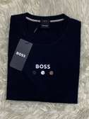 BOSS t-shirt noir col rond neuf avec étiquette